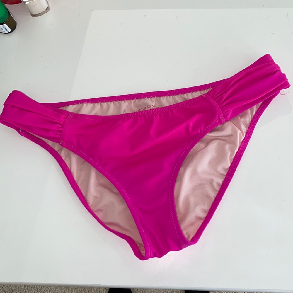 Bikini bottoms